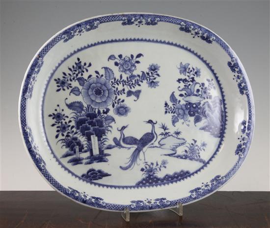 A Chinese blue and white oval dish, Qianlong period, 37cm